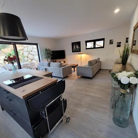 Les Roches Du Montelit Villa *