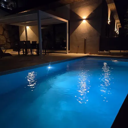 Villa Les Roches Du Montelit
